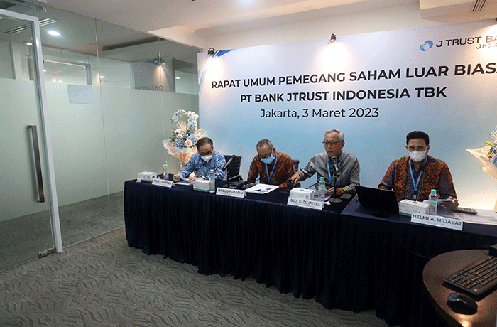 Rapat Umum Pemegang Saham Luar Biasa PT Bank JTrust Indonesia Tbk di Jakarta, Jumat (3/3/2023).
