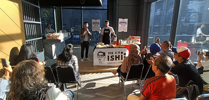 Live Demo @ DESSERT MARKT di Jakarta, Minggu (5/3/2023).