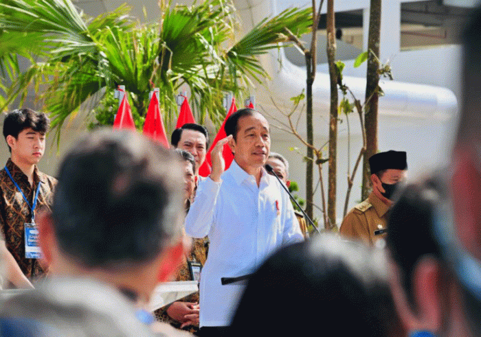Presiden Joko Widodo meresmikan Mayapada Hospital Bandung yang berlokasi di Jalan Terusan Buah Batu No. 5, Kota Bandung, Jawa Barat, Senin (6/3/2023).