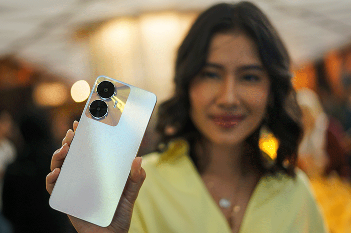 Smartphone realme C55 NFC ini dilengkapi sejumlah fitur Champion di segmennya seperti 64MP Champion Camera dan 256GB Champion Memory.