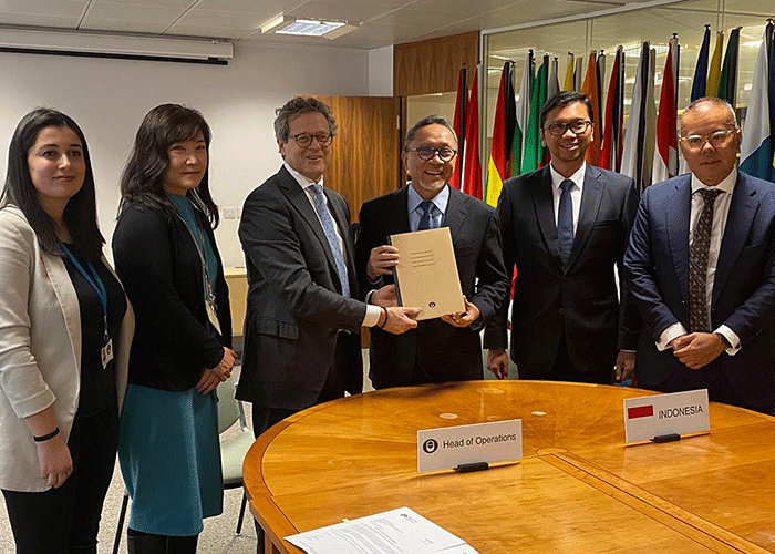 Mendag Zukkifli Hasan menandatangani Mou bersama Head Of Operation International Coffee Organization Gerardo Pattacconi.