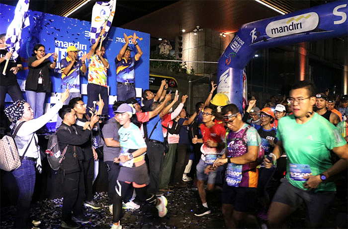 Mandiri ITB Ultra Marathon 2022 sejauh 180Km di Jakarta, Jumat (10/3/2023) malam.
