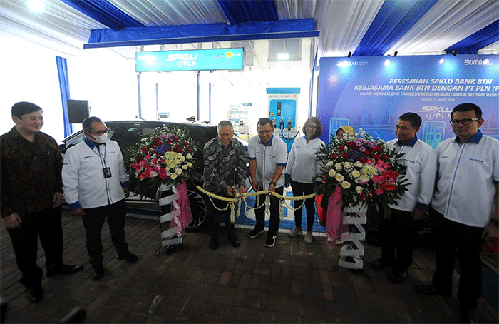 Peresmian Stasiun Pengisian Kendaraan Listrik Umum (SPKLU) Bank BTN di Jakarta, Rabu (15/3/2023).
