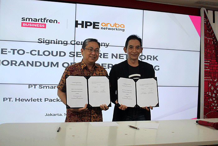Penandatanganan perjanjian kerja sama untuk menghadirkan solusi SMARTCONNECT yang merupakan layanan pengelola sistem konektivitas serba ada di Jakarta.