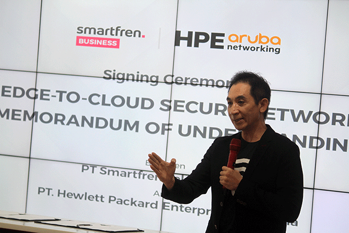 Penandatanganan perjanjian kerja sama untuk menghadirkan solusi SMARTCONNECT yang merupakan layanan pengelola sistem konektivitas serba ada di Jakarta.