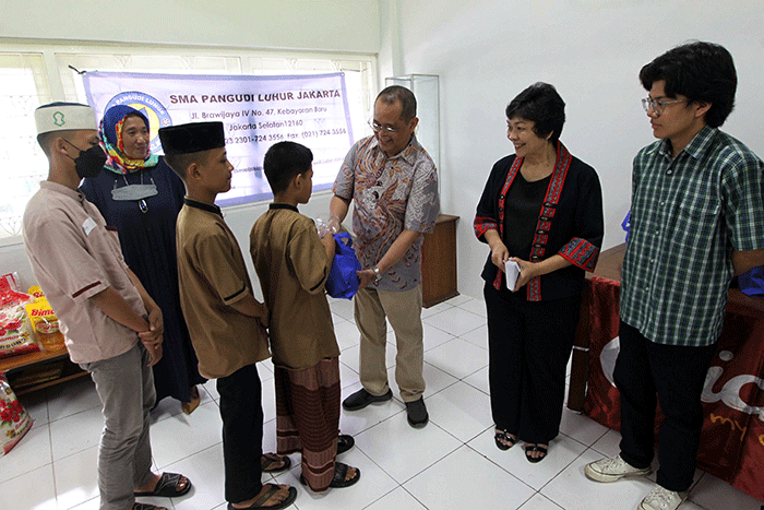 Menyambut bulan suci Ramadan, SMA Pangudi Luhur menggelar kegiatan Berbagi Kasih dan Kebaikan.