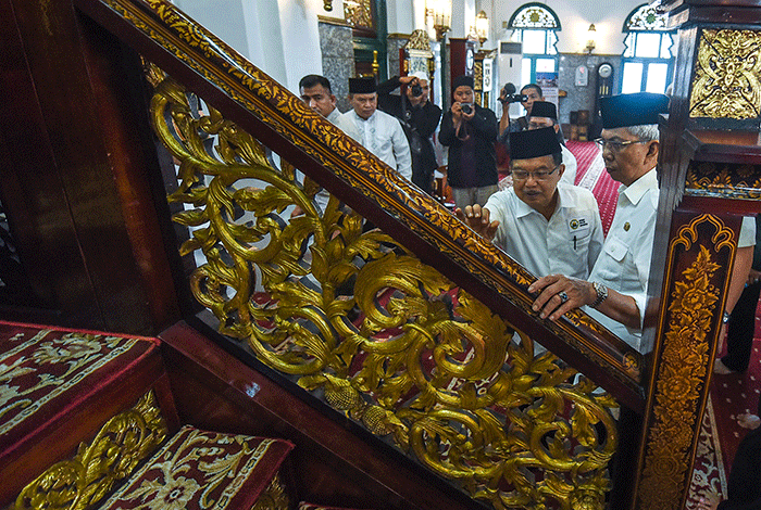Pelantikan pengurus Pimpinan Wilayah DMI Sumsel di Masjid Agung Sultan Mahmud Badarudin Jayo Wikramo, Selasa (21/3/2023).