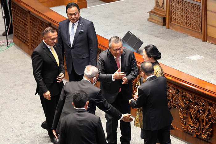 Perry Warjiyo terpilih kembali menjadi Gubernur Bank Indonesia untuk periode 2023-2028.