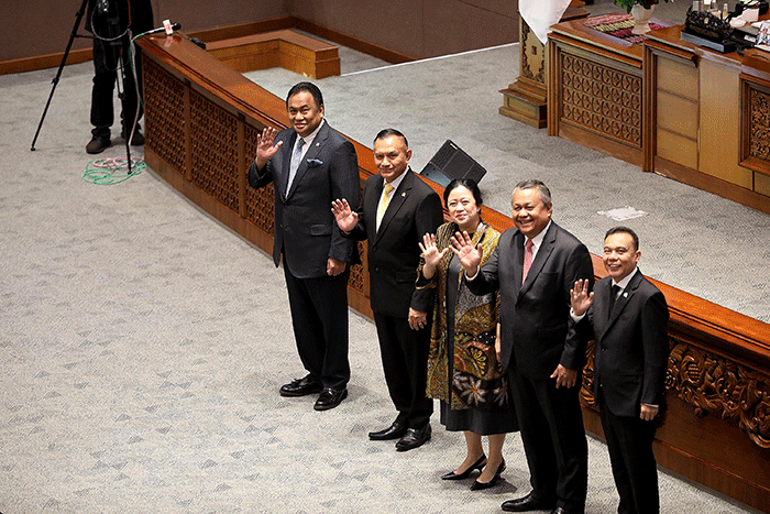 Perry Warjiyo terpilih kembali menjadi Gubernur Bank Indonesia untuk periode 2023-2028.