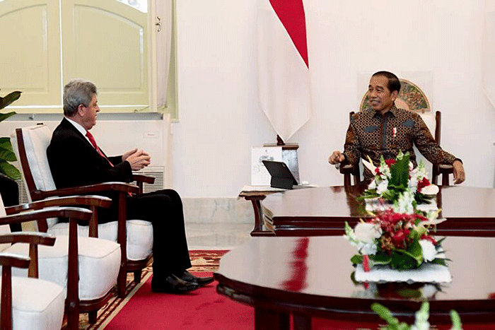 Presiden Joko Widodo menerima Duta Besar Palestina untuk Indonesia, Zuhair Al-Shun, di Istana Merdeka, Jakarta, Jumat (24/3/2023).