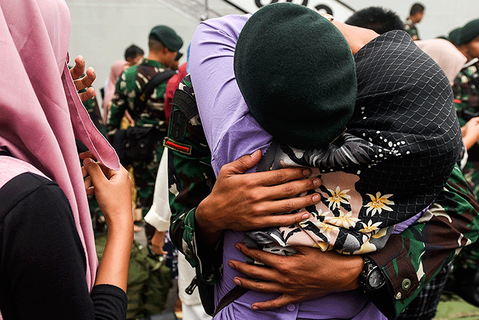 Panglima TNI Laksmana TNI Yudo Margono melepas 850 prajurit TNI AD yang akan bertugas dalam Satuan Tugas Perbatasan Republik Indonesia-Papua Nugini.