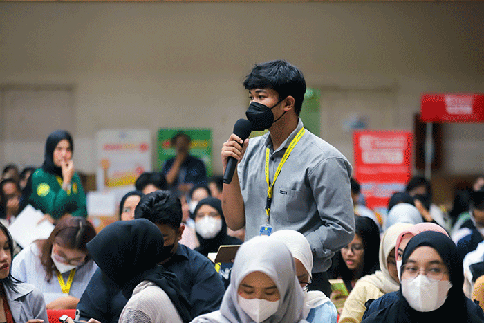 Celebrities.id Goes To Campus di Universitas Negeri Jakarta, Senin (27/3/2023).