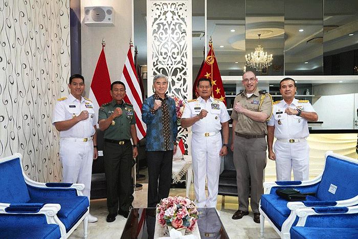Panglima TNI Laksamana TNI Yudo Margono menerima kunjungan kehomatan Y.M. Sung Yong Kim Duta Besar Amerika Serikat untuk Indonesia.