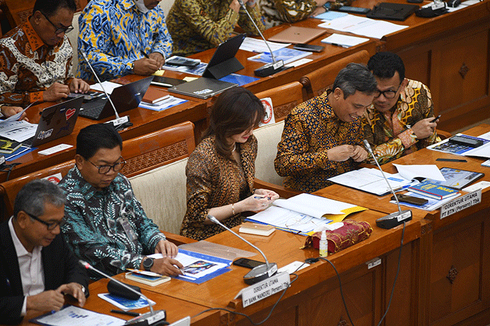 Rapat Dengar Pendapat (RDP) antara Komisi VI DPR dengan Himpunan Bank Milik Negara (Himbara) di Jakarta, Selasa (28/3/2023).