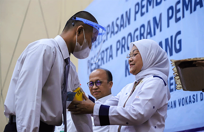 Pemerintah melalui Kementerian Ketenagakerjaan melepas 246 peserta magang hasil kerja sama dengan International Manpower Development Organization Japan.