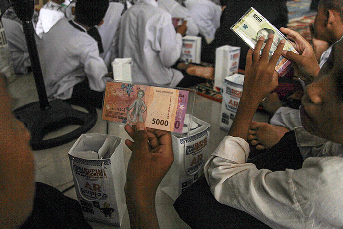 Ratusan santri mengikuti kegiatan Semarak Rupiah Ramadan dan Berkah idul Fitri (SERAMBI) Kantor Perwakilan Bank Indonesia Provinsi Sumatera Selatan.