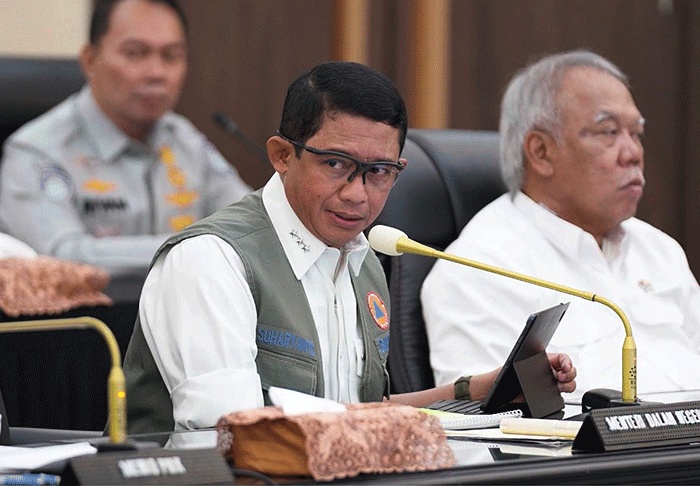 Kepala BNPB Letjen TNI Suharyanto saat memberikan paparan pada Rapat Koordinasi Kesiapan Menghadapi Idul Fitri 144H dan Antisipasinya di Mabes Polri.
