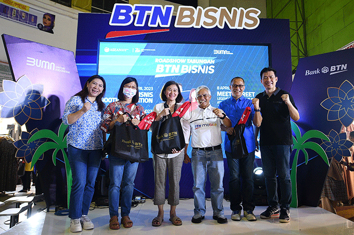 Road Show Tabungan BTN Bisnis di Pasar Tanah Abang, Jakarta, Sabtu (8/4/2023).