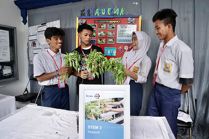 Peluncuran program IMCD Stem4Youth dalam rangka Hari Kreativitas dan Inovasi Dunia di Jakarta, Senin (10/4/2023).