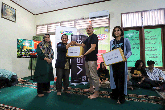 Celebrating Ramadan with Vision+ di Panti Asuhan Muhammadiyah Tanah Abang, Jakarta Pusat, Kamis (13/4/2023).