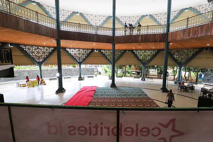 Suasana gedung Serbaguna Setu Babakan di Kawasan Perkampungan Budaya Betawi (PBB) Jagakarsa, Jakarta Selatan, Jumat (14/4/2023).