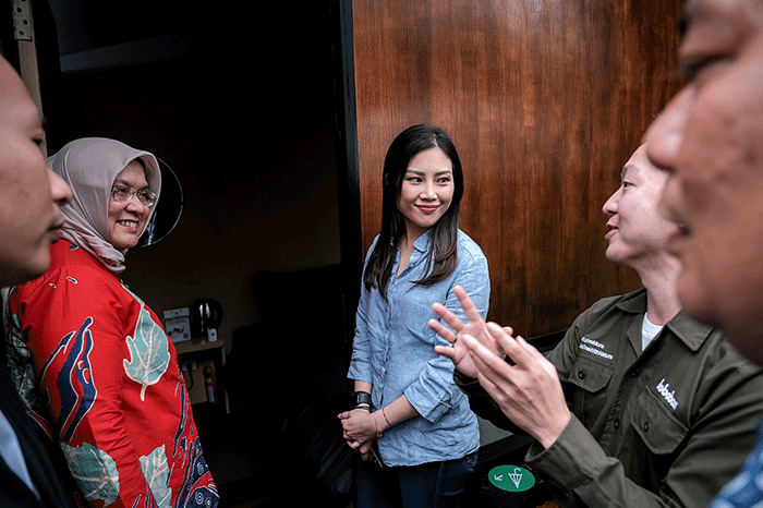 Wamenparekraf Angela Tanoesoedibjo melakukan kunjungan kerja ke Cikole dan dan meninjau Bobocabin.