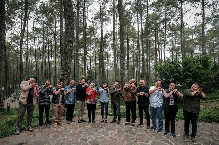 Wamenparekraf Angela Tanoesoedibjo melakukan kunjungan kerja ke Cikole dan dan meninjau Bobocabin.