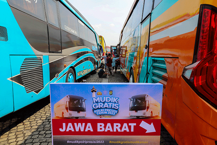 Pelepasan Mudik Gratis Polri Presisi Tahun 2023 di Monas, Jakarta Pusat, Selasa (18/4/2023).
