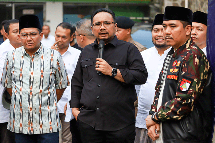 Ketua Umum Pimpinan Pusat Gerakan Pemuda Ansor Yaqut Cholil Qoumas saat menghadiri peresmian posko mudik barisan Ansor serbaguna di Jakarta.