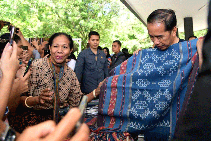 Presiden Joko Widodo beserta Iriana Joko Widodo dan keluarga mengunjungi beberapa tempat wisata Wisata di Labuan Bajo, Minggu (23/4/2023).