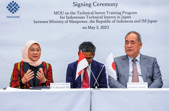 Menteri Ketenagakerjaan Ida Fauziyah menghadiri penandatanganan MoU antara Kemnaker RI dengan International Manpower Development Organization Japan.