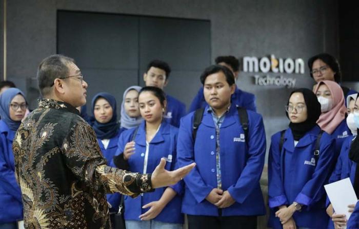 Penyelenggaraan program magang tersebut bertujuan untuk meningkatkan literasi dan pemahaman tentang manajemen keuangan untuk masyarakat.