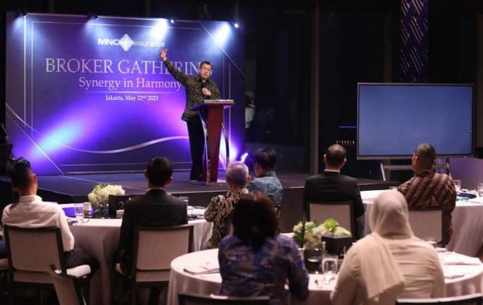 Executive Chairman MNC Group Hary Tanoesoedibjo memberikan sambutan dalam acara Broker Gathering 2023, dengan tema Synergy in Harmony.