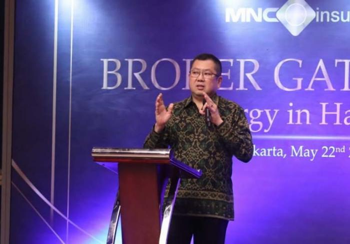 Executive Chairman MNC Group Hary Tanoesoedibjo memberikan sambutan dalam acara Broker Gathering 2023, dengan tema Synergy in Harmony.