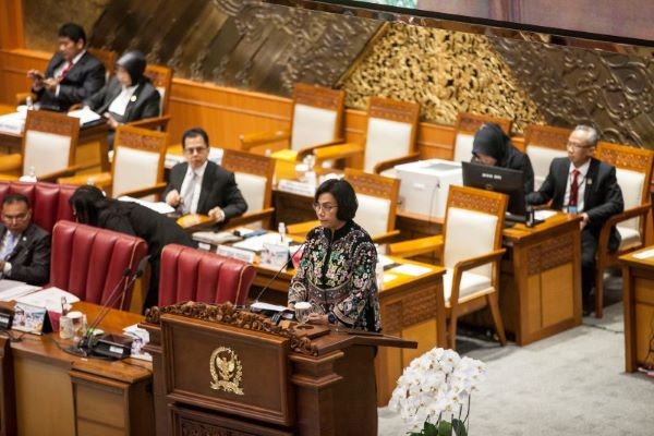 Menteri Keuangan Sri Mulyani menyampaikan pidato saat Rapat Paripurna DPR RI Ke-25 Masa Persidangan V Tahun Sidang 2022-2023