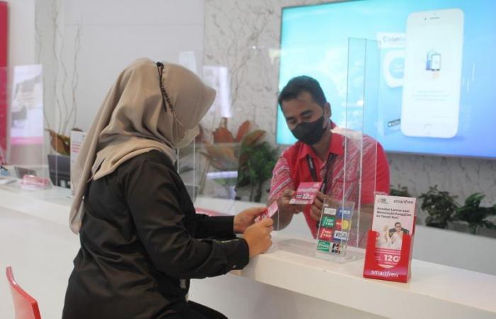 Smartfren meluncurkan kartu perdana khusus haji dan umrah dengan kuota lebih besar dan harga kompetitif.