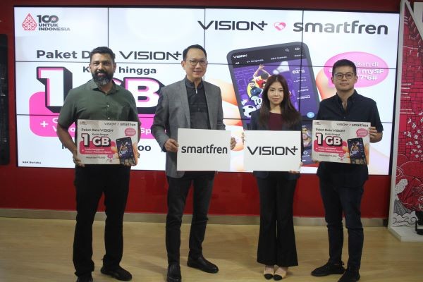 Pelanggan setia Smartfren yang menggunakan paket data Vision+ akan mendapatkan gratis akses konten streaming premium tanpa iklan.