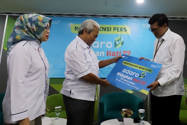 Dalam rangka ulang tahun ke-31, Adaro menggandeng Rumah Zakat untuk mendistribusikan sebanyak 31.000 paket sembako kepada keluarga pra sejahtera
