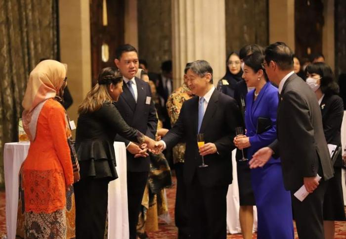Yang Mulia Kaisar Jepang Naruhito menggelar pertemuan dengan tokoh-tokoh Indonesia.