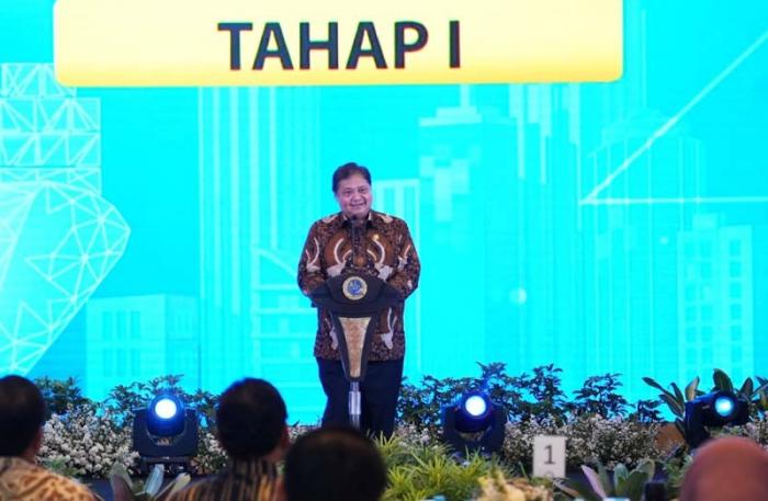 Menko Perekonomian Airlangga Hartarto hadir di acara Penandatanganan Pakta Integritas dan Pelaksanaan Go Live Inaportnet Tahap I Tahun 2023.
