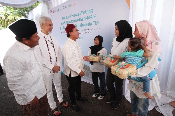 BSI mendistribusikan 7.112 hewan kurban bagi masyarakat duafa di berbagai wilayah Indonesia