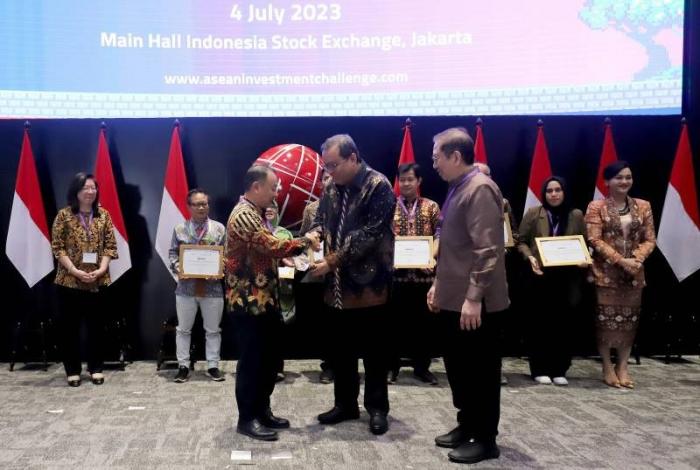 ASEAN Investment Challenge 2023 resmi dibuka dan akan diikuti oleh mahasiswa di empat negara yaitu Indonesia, Malaysia, Singapura, dan Thailand.
