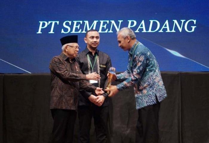 Kementerian Sosial bekerja sama dengan Forum CSR Indonesia melaksanakan Padmamitra Award 2022.
