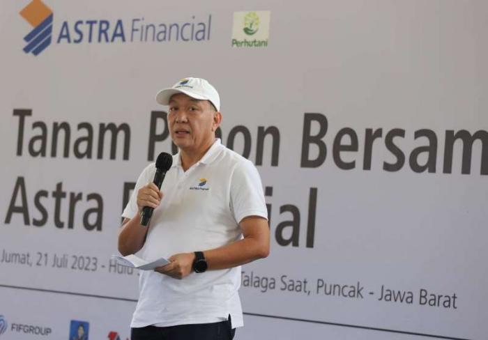 Astra Financial menyelenggarakan kegiatan penanaman 6.500 pohon di kawasan Telaga, Hulu Sungai Ciliwung, Bogor, Jawa Barat, Jumat (21/7/2023).