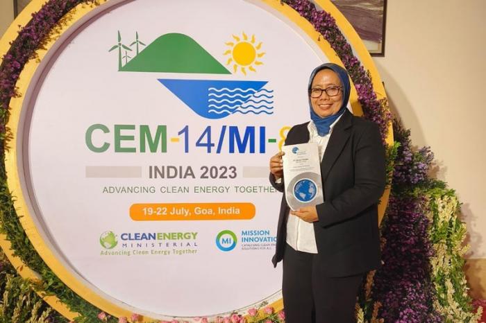 PT Semen Tonasa terpilih sebagai satu dari dua perusahaan di dunia yang memenangkan Award of Excellence in Energy Management dari Clean Energy Ministerial (CEM)