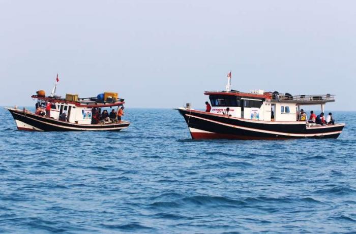 Sejumlah wartawan dari berbagai media mengikuti event Fun Fishing 2023 yang digelar Jurnalis Peduli di perairan Selat Sunda, Banten, Sabtu (12/8/2023).
