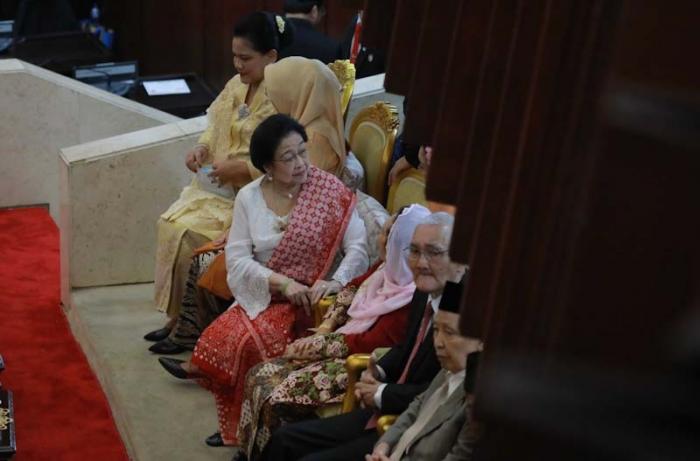 Presiden Jokowi menghadiri Sidang Tahunan MPR dan Sidang Bersama DPR-DPD Tahun 2023 di Gedung Nusantara, Kompleks Parlemen, Senayan, Jakarta, Rabu (16/8/2023).