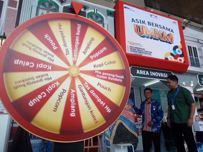 YDBA menghadirkan 32 produk UMKM dalam 7 zona, yaitu zona pohon industri, manufaktur, bengkel, inovasi, teknologi tepat guna, alat kesehatan dan zona fun area.