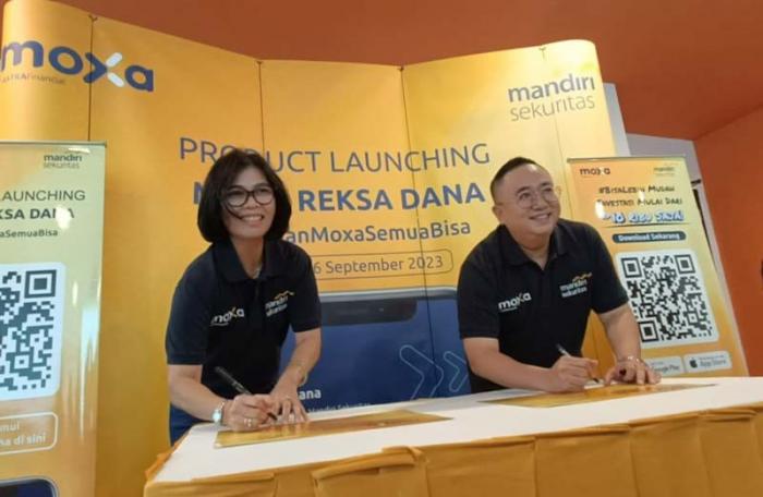 CEO Moxa Lim Lizal dan Direktur Mandiri Sekuritas, Theodora V. N. Manik hadir pada peluncuran Moxa Reksa Dana, di Jakarta, Rabu (6/9/2023).
