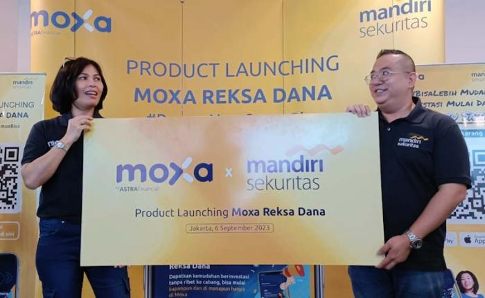 CEO Moxa Lim Lizal dan Direktur Mandiri Sekuritas, Theodora V. N. Manik hadir pada peluncuran Moxa Reksa Dana, di Jakarta, Rabu (6/9/2023).